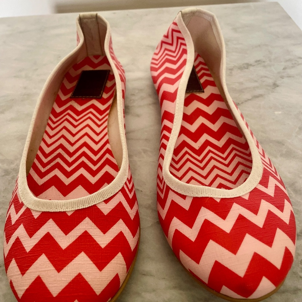 M Missoni Red & Pink Chevron Coated Canvas Flats – Women’s EU Size 40